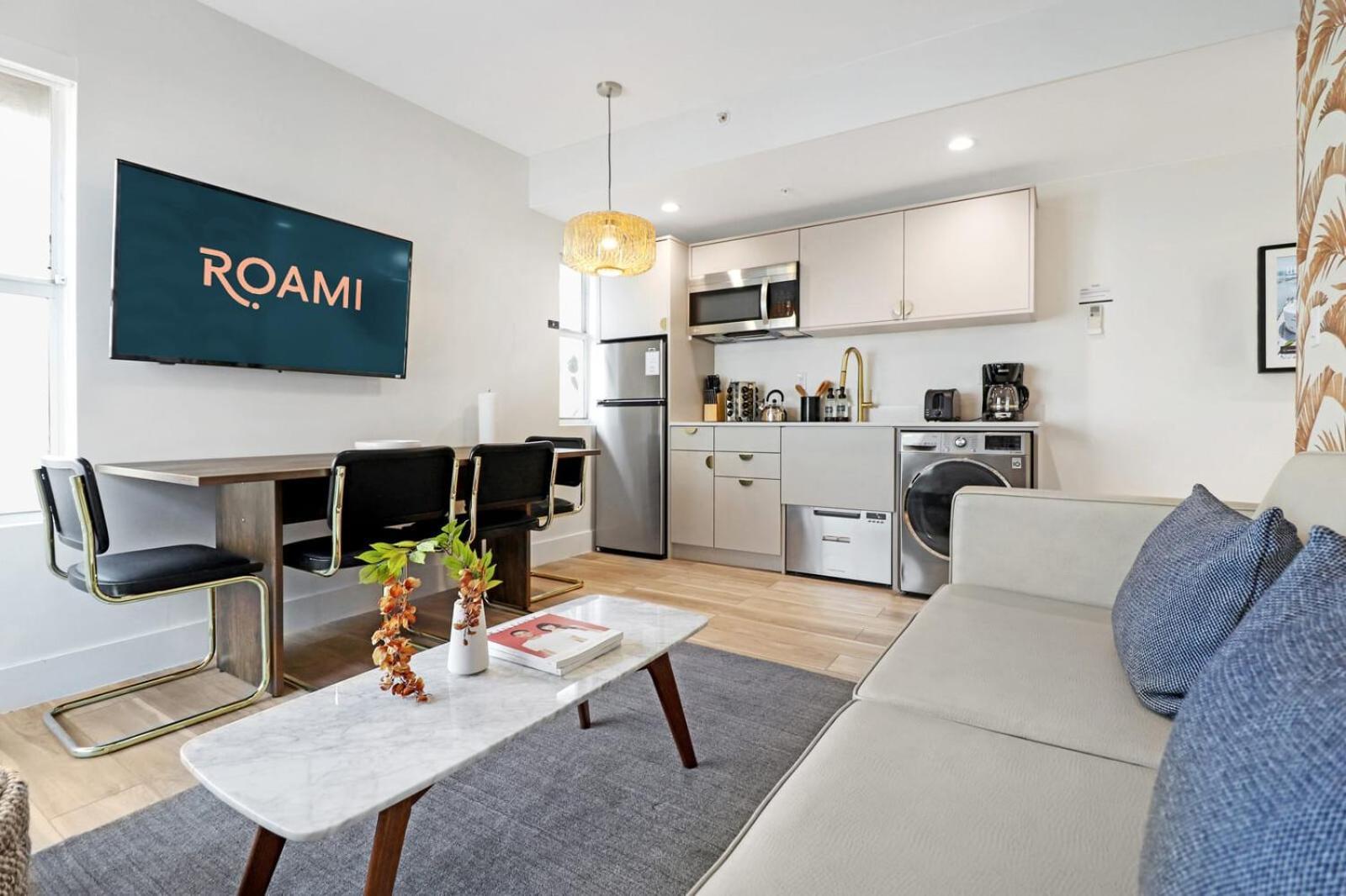 Roami At The Carmela Apartment ไมอามีบีช ห้อง รูปภาพ