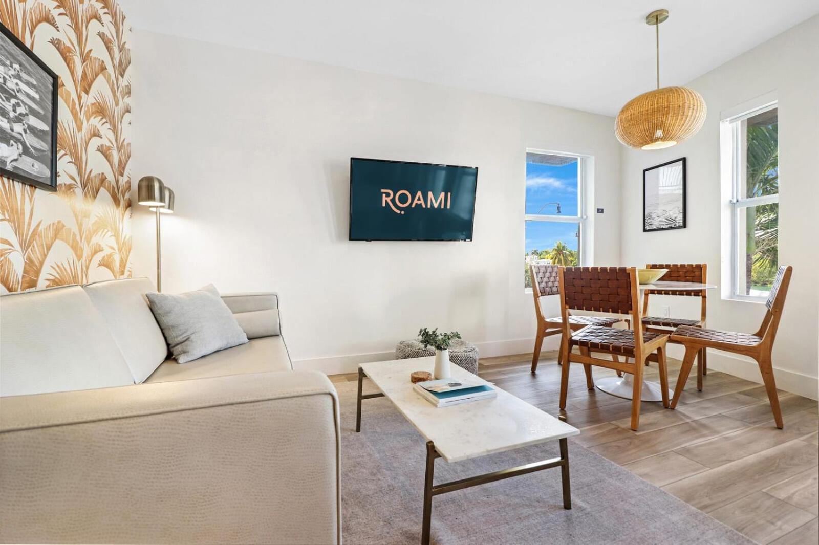 Roami At The Carmela Apartment ไมอามีบีช ห้อง รูปภาพ